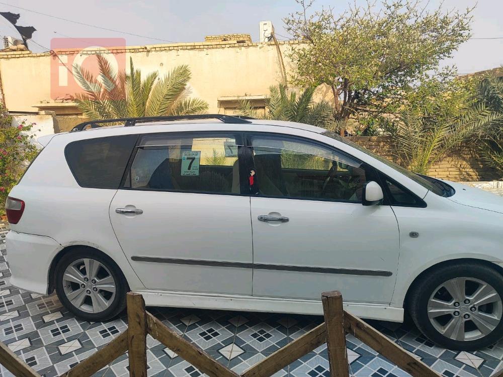 تويوتا إبسم